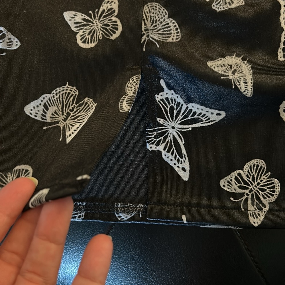 NWT Motel Zaid Mini Skirt in Black Butterfly Flock sz XS - Picture 6 of 10